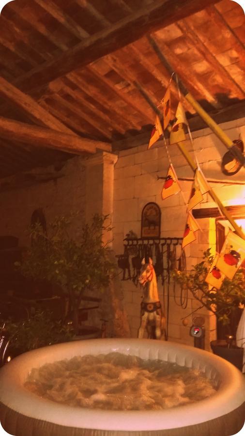 Le Clos Des Aramons Bernis Exterior foto